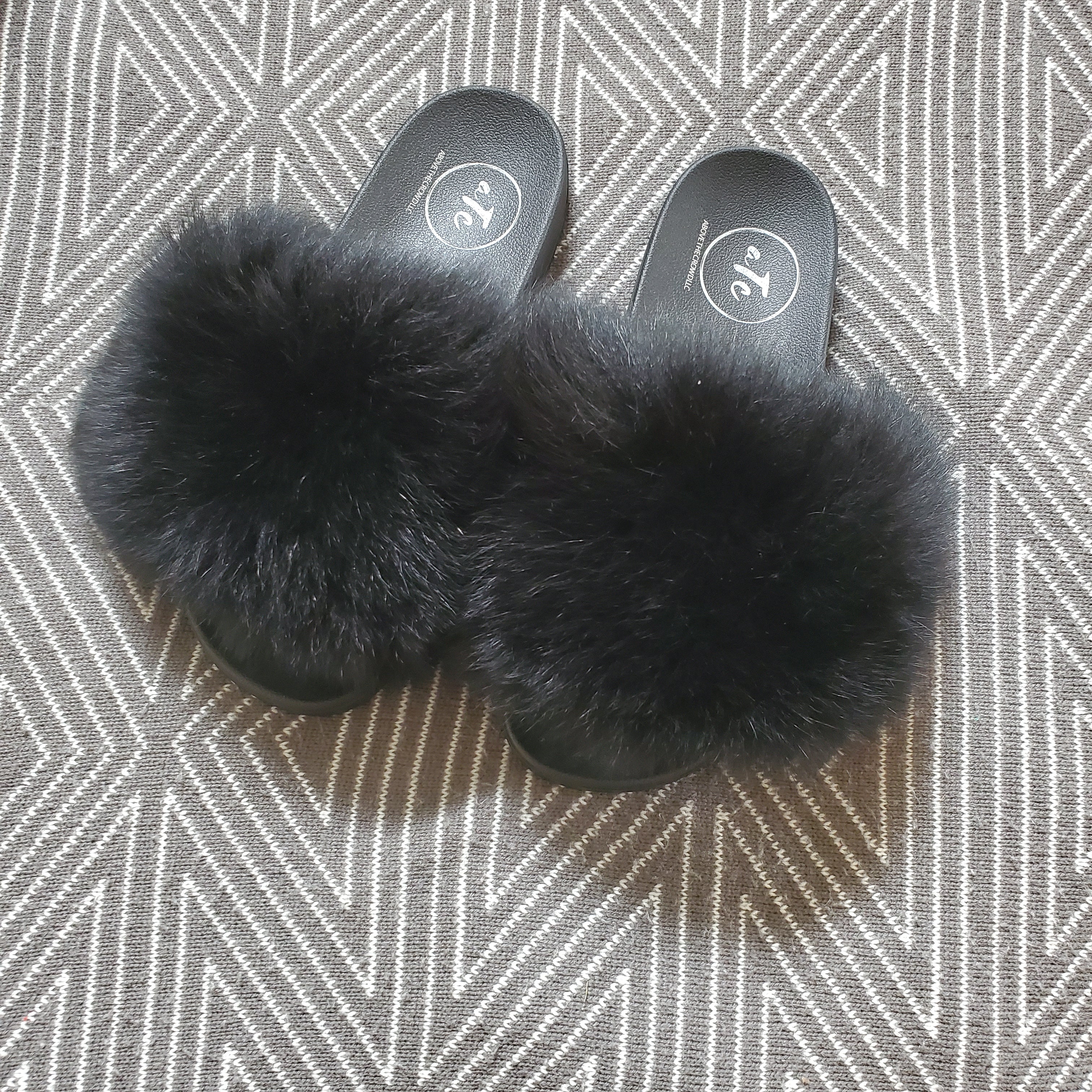 Fluffy 2024 slippers black