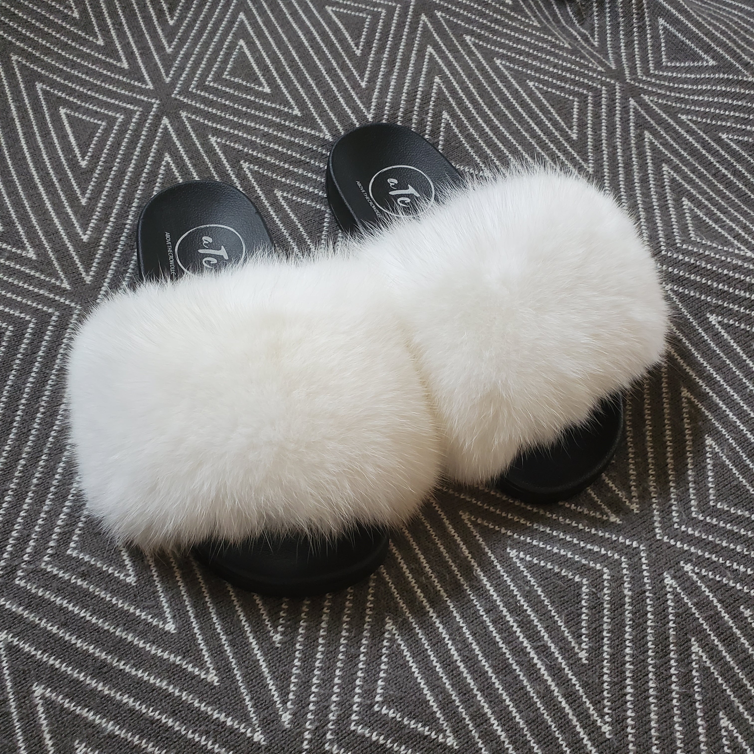 Fluffy sales white slippers